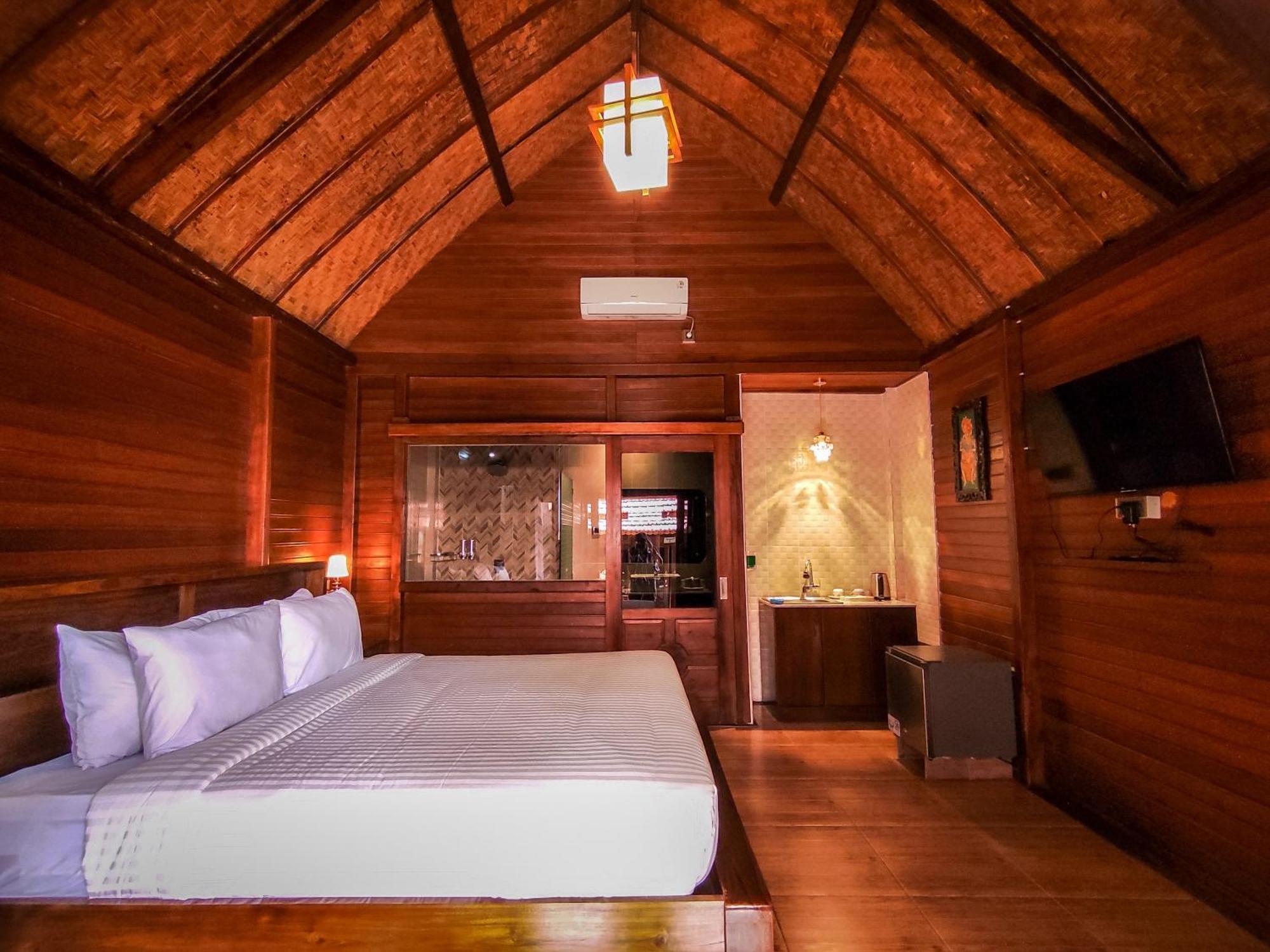 Uli Wood Villa, Jimbaran Bali - Near Gwk Eksteriør billede