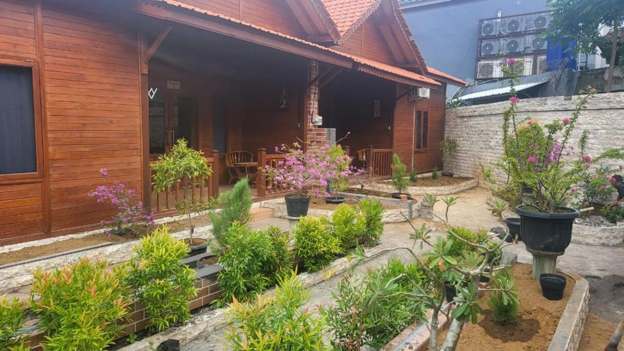 Uli Wood Villa, Jimbaran Bali - Near Gwk Eksteriør billede