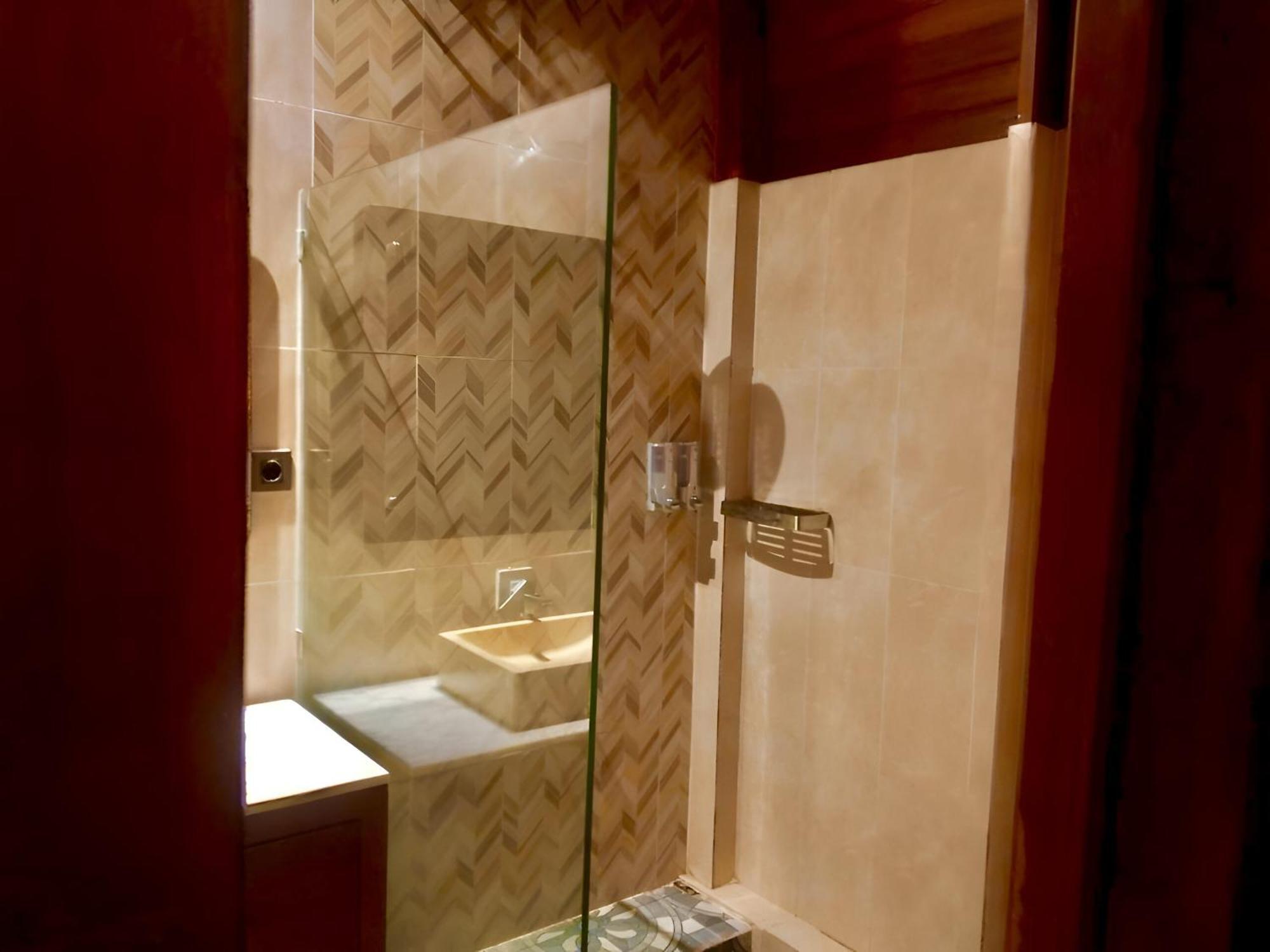 Uli Wood Villa, Jimbaran Bali - Near Gwk Eksteriør billede